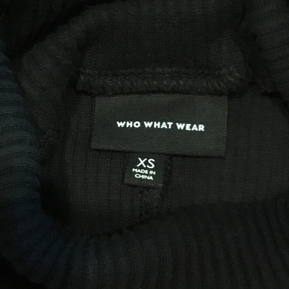 Who What Wear Women Turtle Sweater Size XS - Picture 3 of 3